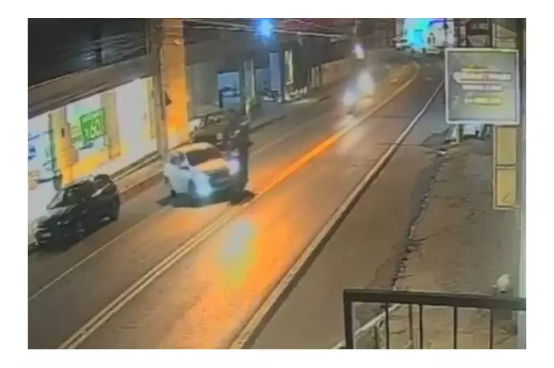 Colisão entre carro e moto deixa feridos em Itaperuna: veja detalhes do acidente