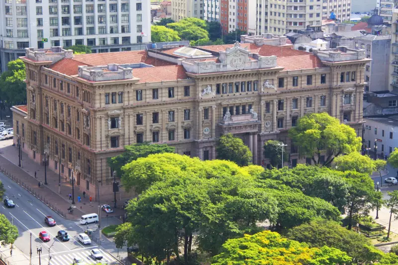 Concurso para Escrevente no TJ-SP: Salário de R$ 6,3 mil e chance de estabilidade!