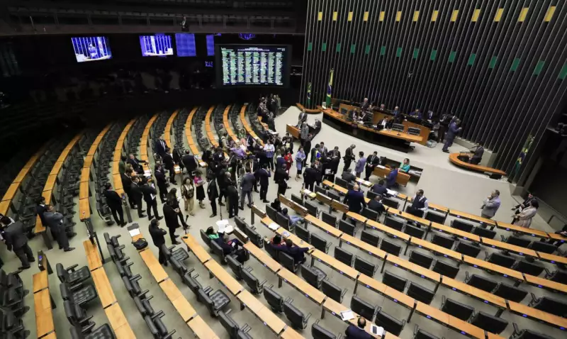 Congresso retoma trabalhos com pauta quente: veja os projetos prioritários