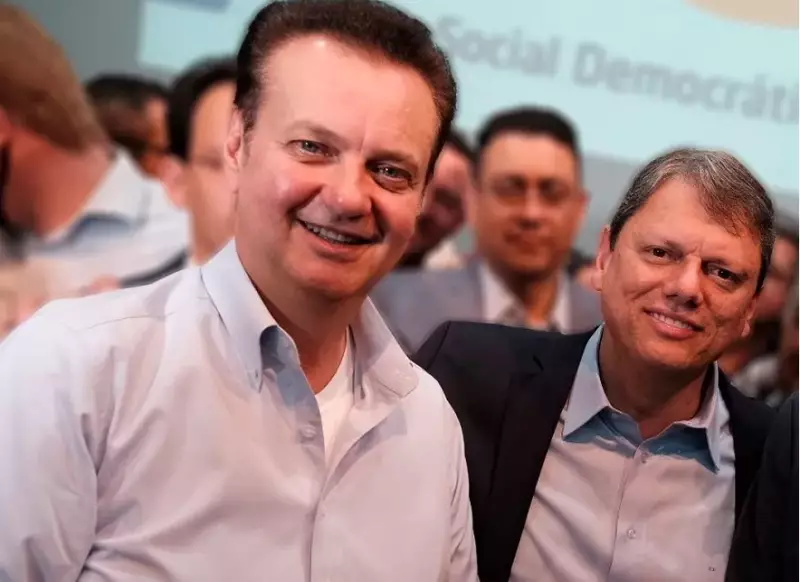Cúpula do Poder: Líderes Nacionais em Reunião Secreta Discutem Futuro do Brasil