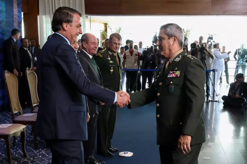 Defesa de Bolsonaro alega que ex-presidente não respondeu mensagens de Braga Netto no dia 8 de janeiro