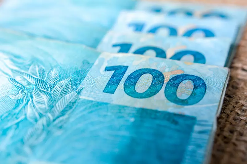 Dívida Pública dispara e beira os R$ 8 trilhões: entenda o que isso significa para o seu bolso