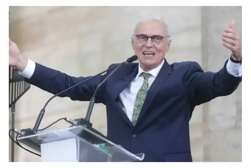 Eduardo Suplicy passa por cirurgia de urgência para colocar marca-passo no Rio