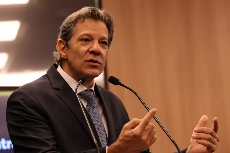 Estudo Escancara Desigualdade: Ricos Pagam Metade dos Impostos que o Restante da População