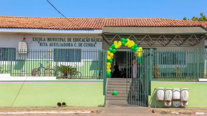 Flávia e Tião Transformam Realidade de Alunos com Novos Uniformes Escolares em MT
