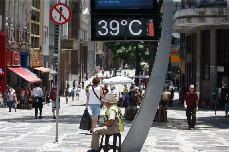 Frente Friа Vem Aí: Saiba Onde a Chuva Vai Bagunçar o Domingo no Brasil