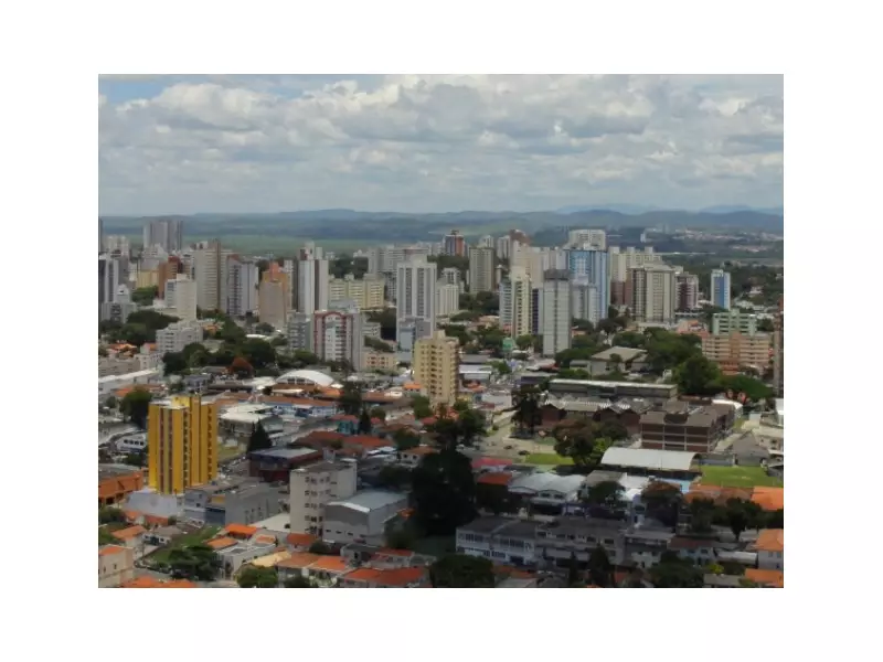 Frente fria chega com tudo no Vale do Paraíba e derruba termômetros neste domingo