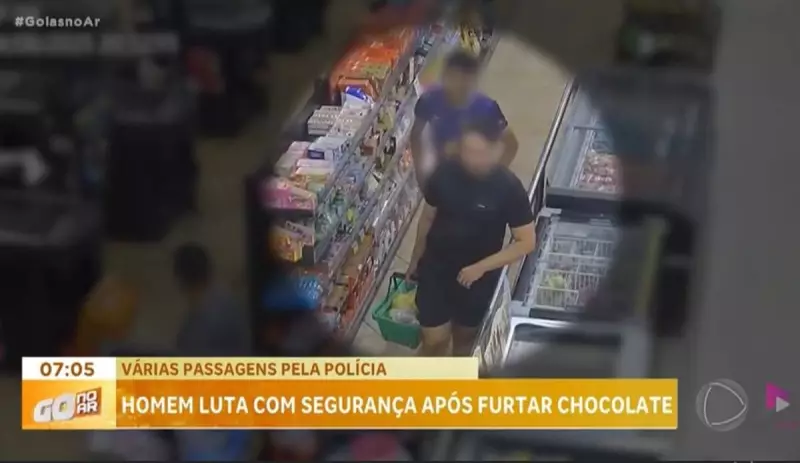 Furto de chocolates vira confusão em supermercado de Goiânia: homem briga com segurança e foge