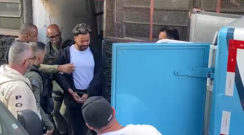 Hytalo e marido deixam cadeia em Carapicuíba chorando e são transferidos para presídio em SP