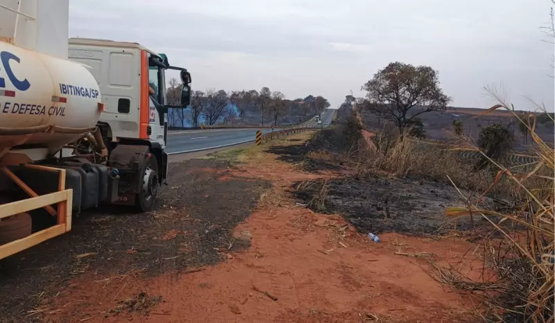 Incêndio Devasta Quatro Hectares de Cana em Fronteira Tríplice: Ibitinga, Borborema e Iacanga em Alerta