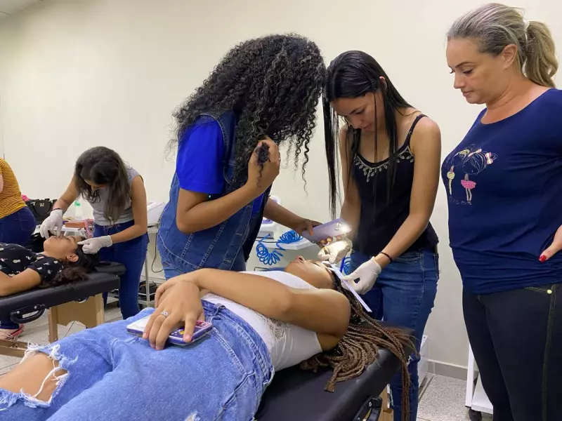 Jovens de Campo Grande têm chance de ouro: cursos gratuitos de estética abrem inscrições!