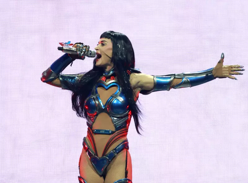 Katy Perry em Batalha Judicial de R$ 81 Milhões: O Novo Capítulo da Guerra Imobiliária em Los Angeles