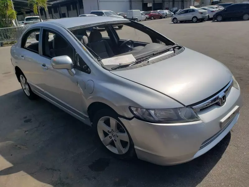 Leilão imperdível: Honda Civic mais barato que iPhone e Range Rover blindada por R$ 401 mil