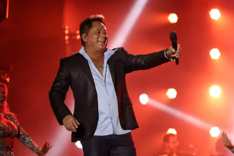 Leonardo arrasa na estreia do Festival de Inverno da Bahia com hits que embalaram gerações