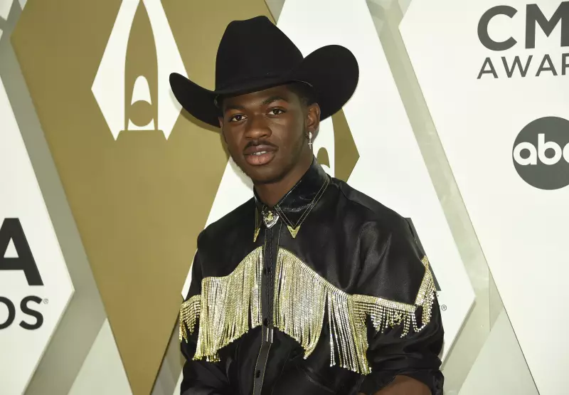 Lil Nas X Enfrente Acusações Graves: Agressão a Policial e Outras Implicações Legais Abalam o Mundo Musical