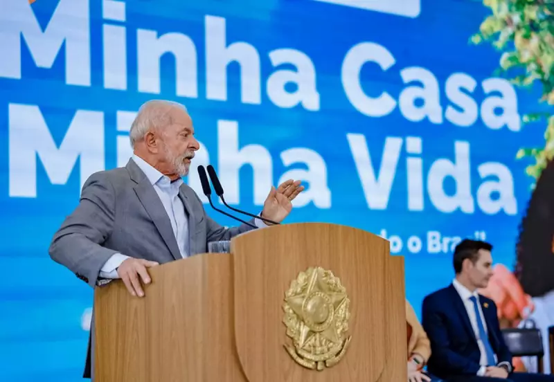 Lula faz apelo direto a Xi Jinping: Brasil quer reabrir mercado chinês para o frango