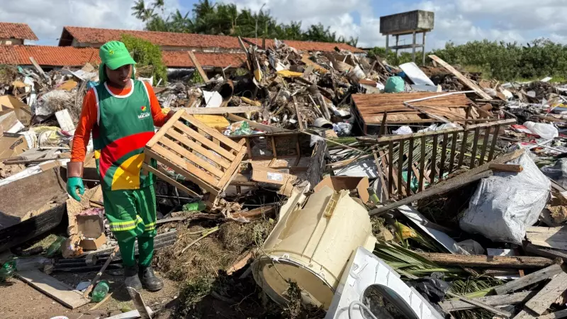 Macapá em Emergência: Operação Retira 40 Toneladas de Lixo do Perpétuo Socorro