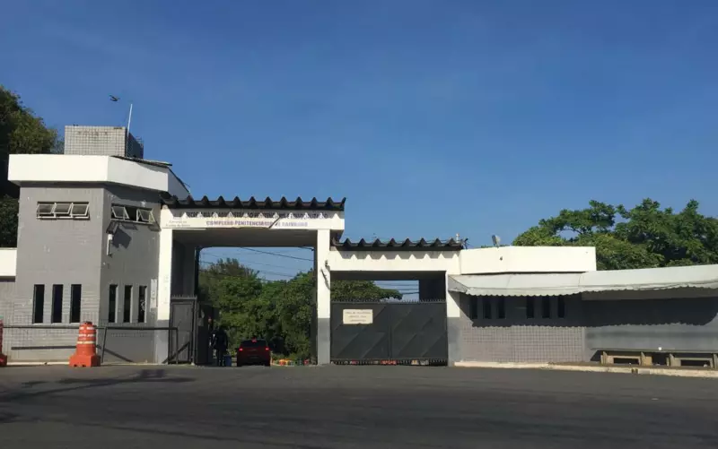 Major da PM é exonerado após ser preso por facilitar entrada de celulares em presídio de Salvador