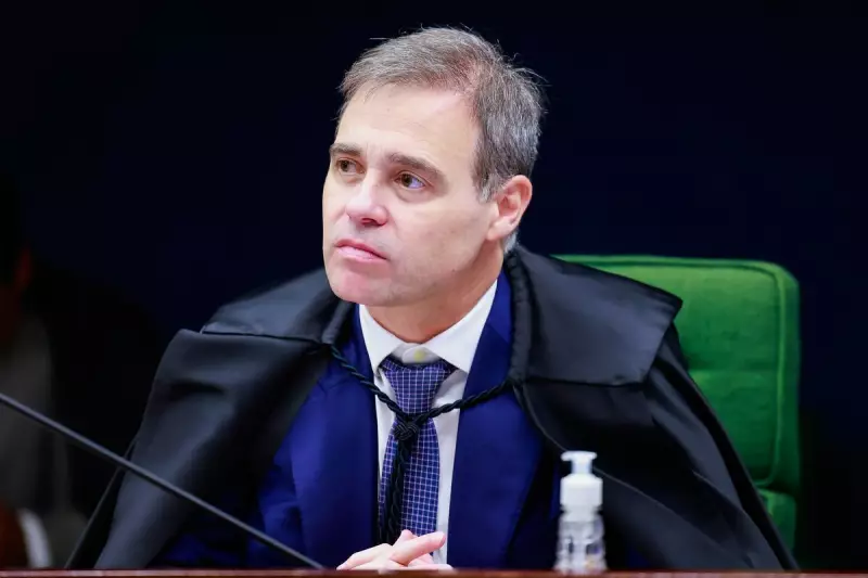 Mendonça Filho Assume Caso Bilionário do INSS: O Que Isso Significa para a Previdência?