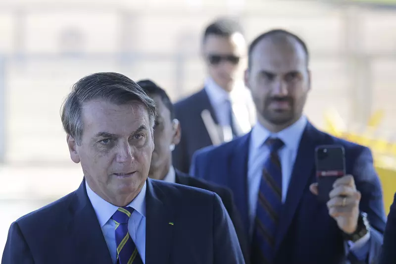 Mensagens Explosivas: O Plano Secreto de Eduardo Bolsonaro e Malafaia Para Intervir no Caso do Pai Revelado pela PF