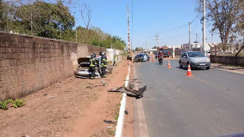 Motorista Foge em Cena de Pânico: Acidente em Várzea Grande deixa Três Feridos
