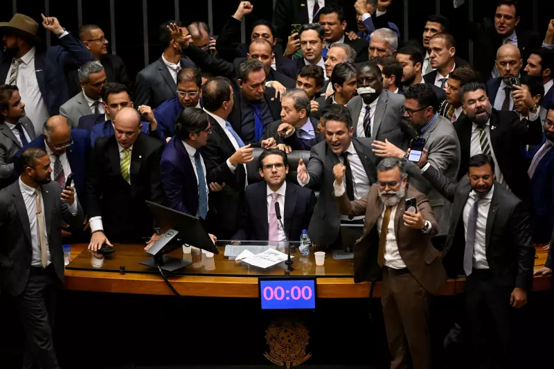Motta Coloca PECs que Protegem Parlamentares na Mira da Câmara: Entenda a Jogada