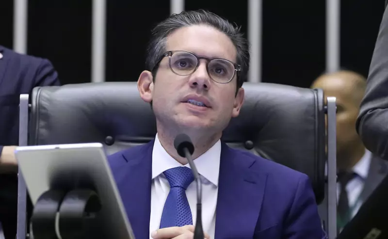 Motta encerra sessão da Câmara e convoca reunião de líderes: confira os bastidores