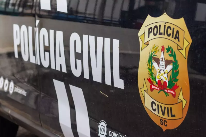 Mulher confessa assassinato após inventar queda de marido bêbado em SC — crime choca cidade