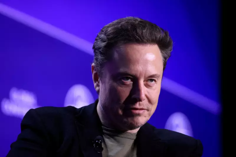 Musk ameaça processar Apple e acusa gigante de favorecer ChatGPT na App Store — entenda a polêmica