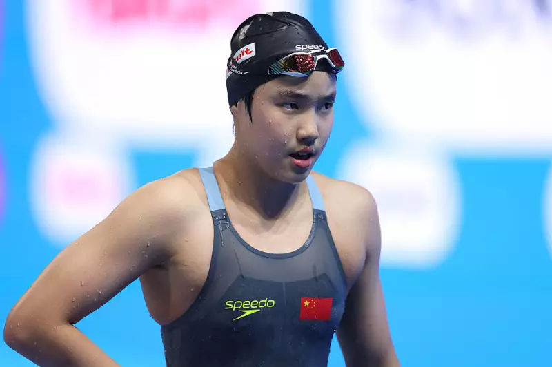 Nadadora chinesa de 12 anos surpreende e quebra recorde histórico no Mundial de Natação