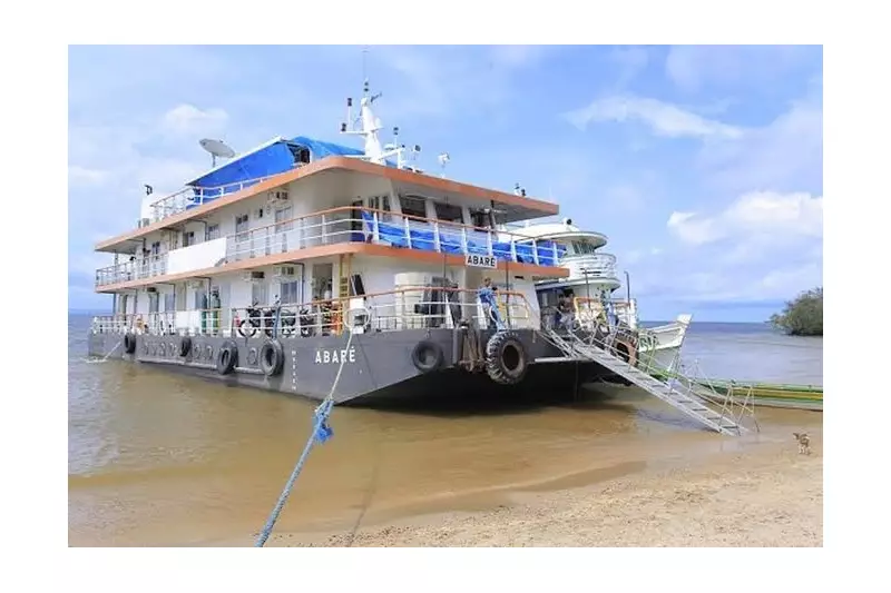Navio-Hospital Abaré inicia nova jornada de saúde pelos rios do Pará: destino Aveiro