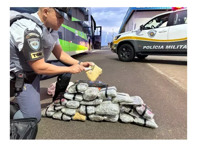 Nervosismo em abordagem policial rende prisão por tráfico de drogas em Irapuru, SP