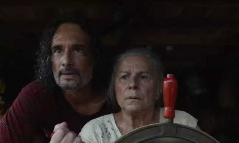 O Último Azul: Filme de Gabriel Mascaro estreia nacionalmente com drama sobre tragédia no mar