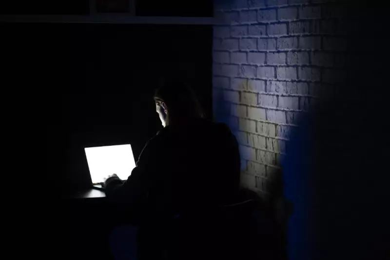 Operação da PF em Juiz de Fora desmonta rede de armazenamento de pornografia infantil: 5 alvos na mira da justiça