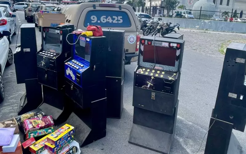 Operação da PM apreende 21 caça-níqueis e fogos de artifício no interior da Bahia