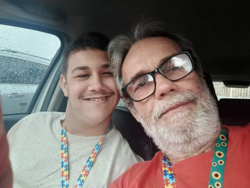 Pai solo transforma rotina em missão para preparar filho autista para o futuro