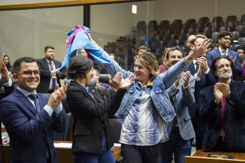 Porto Alegre dá passo histórico: vereadores aprovam cotas para pessoas trans no serviço público