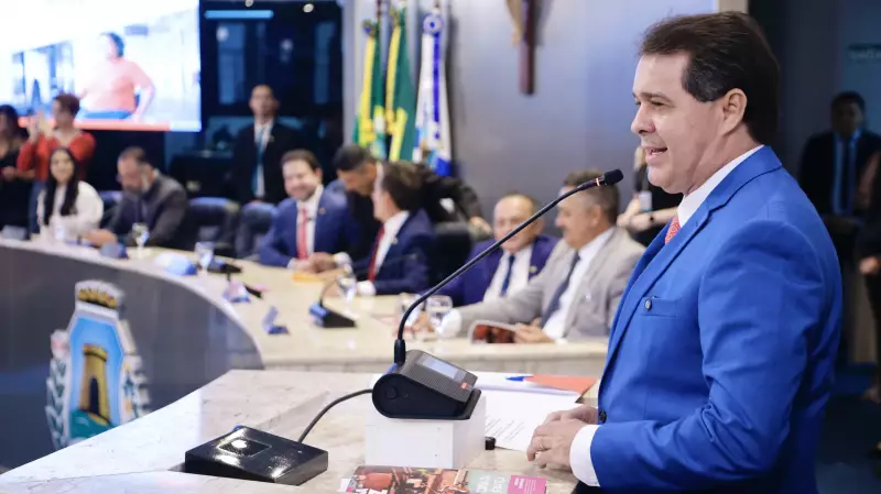 Prefeito Evandro Leitão faz balanço dos primeiros seis meses à frente de Fortaleza: desafios e conquistas