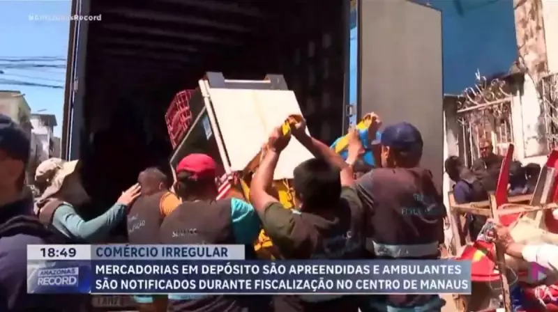 Prefeitura de Manaus desencadeia operação e apreende mercadorias de vendedores irregulares no centro da cidade