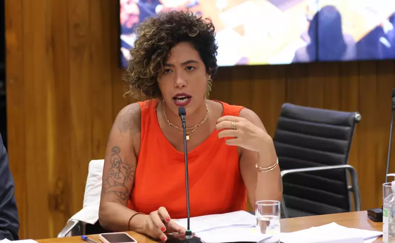 PSOL na Câmara: Partido pede prisão de foragidos do 8 de Janeiro em audiência conturbada