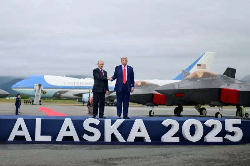 Putin e Trump em Alasca: Aviões Presidenciais Transformados em Centros de Comando