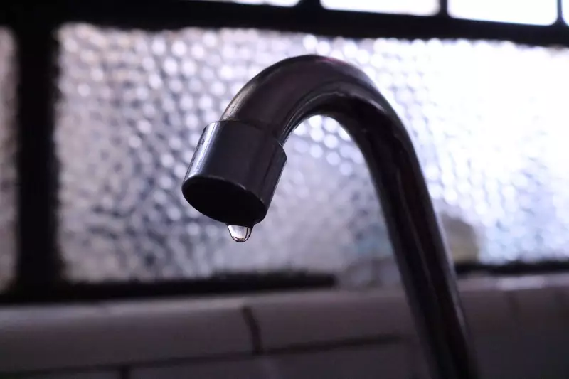 SABESP Revela Estratégia Oculta: Redução de Pressão na Água é Tática Antiga em SP