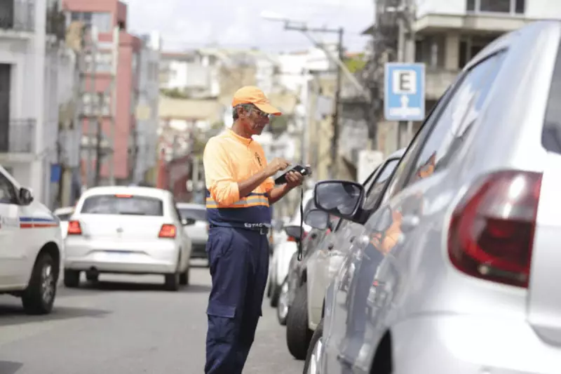 Salvador: Como Estacionar Sem Dor de Cabeça e Evitar Multas que Arrasam o Bolso