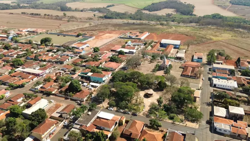 Santa Cruz da Esperança: A Pequena Notável de SP que Desafia a Crise e Ganha Moradores