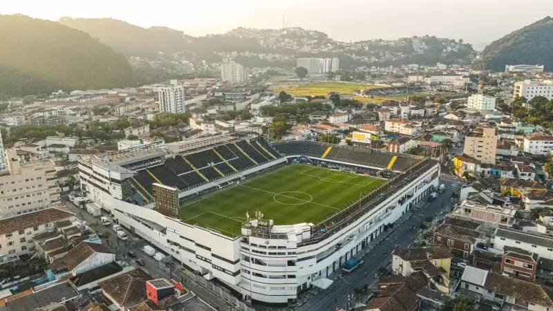 Santos x Fluminense: Um Clássico que Promete Fogo no Brasileirão! Onde Ver, Horário e Prováveis Escalações