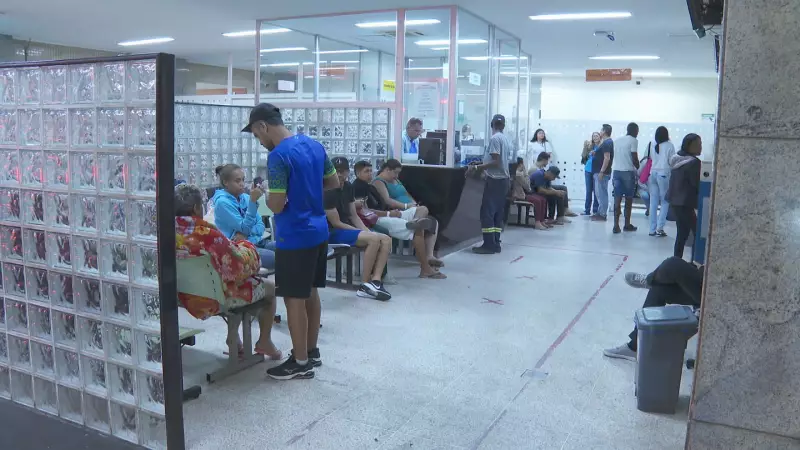 Sistema de saúde em colapso: Hospitais públicos de BH enfrentam superlotação crítica e filas intermináveis