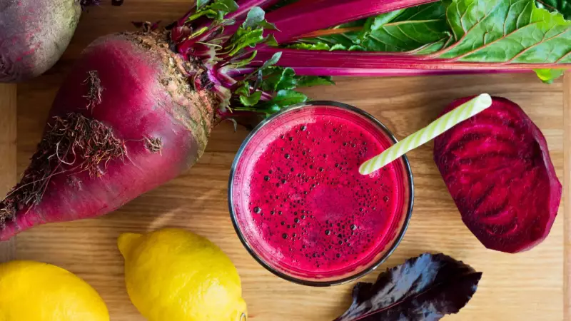 Suco de beterraba diariamente: o que realmente acontece com seu corpo? Descubra os benefícios e riscos!