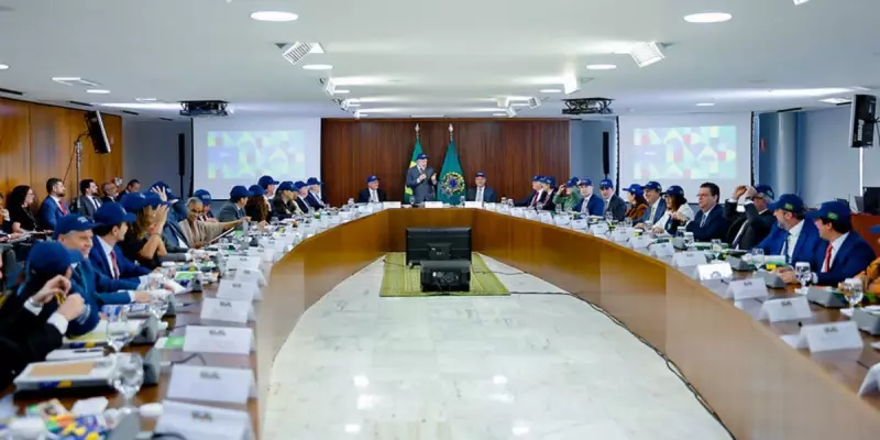Tarifaço, Críticas a Bolsonaro e Israel: Os Bastidores da Reunião Ministerial de Lula que Estremeceu Brasília