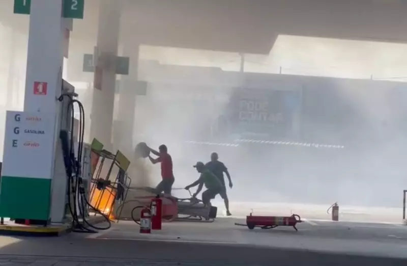 Teresina: Carro colide com bomba de combustível e causa incêndio assustador na Zona Sul