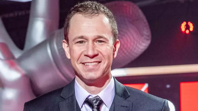 Tiago Leifert Retorna ao The Voice Brasil e Confessa: 'É Difícil Conter a Emoção' | Bastidores da Volta